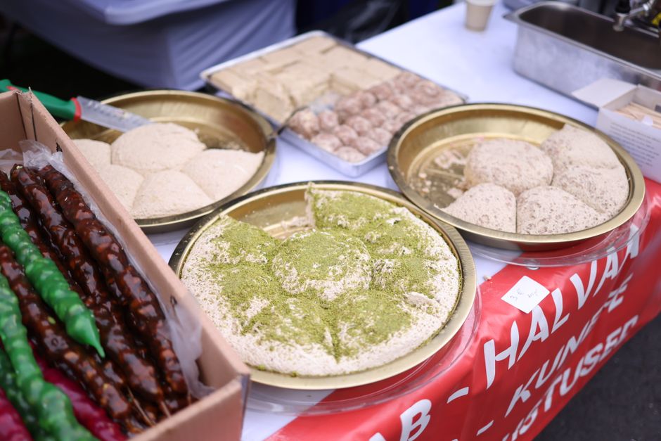 Gastronomska manifestacija s ponudom tradicionalnih jela Bosne i Hercegovine